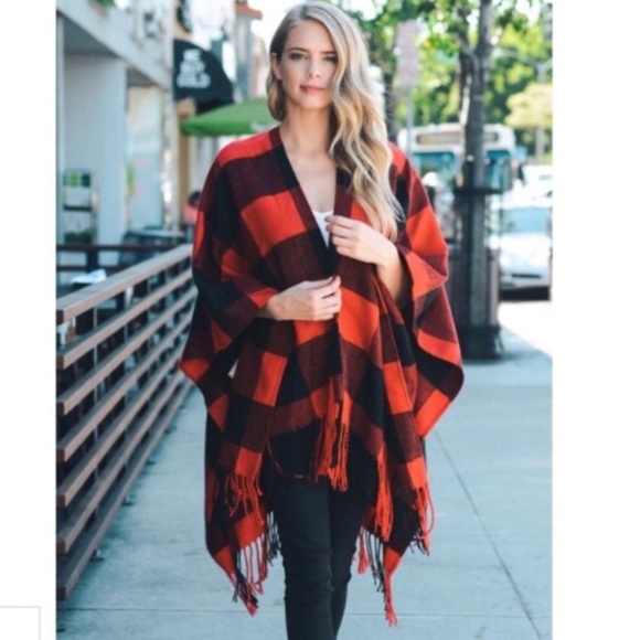 Red & Black Buffalo Check Knit Plaid Poncho Wrap Winter Women's One Size - Picture 2 of 4